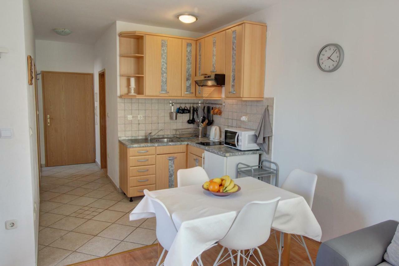 Apartman Pula Exterior photo